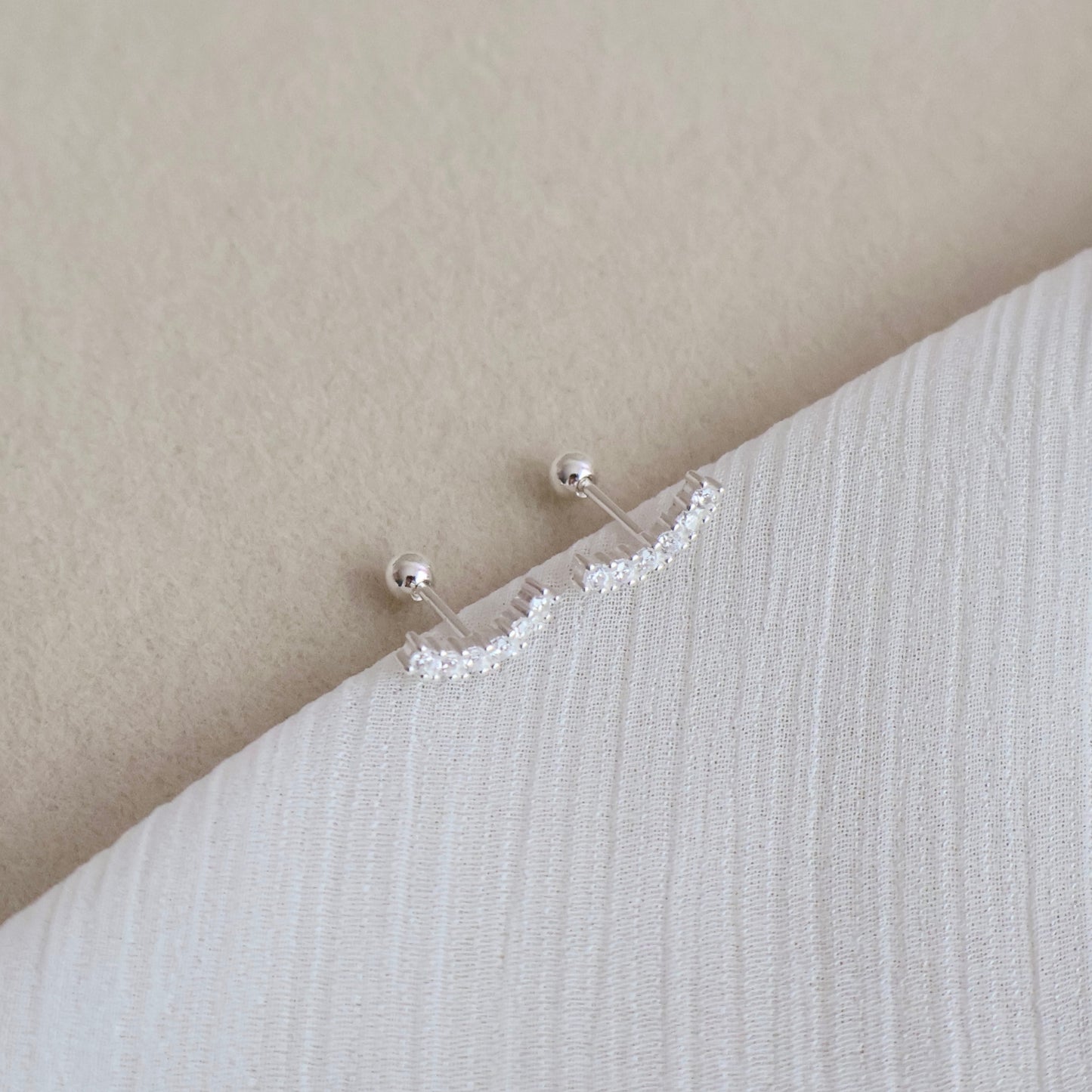 Moonbeam Row Studs Earrings